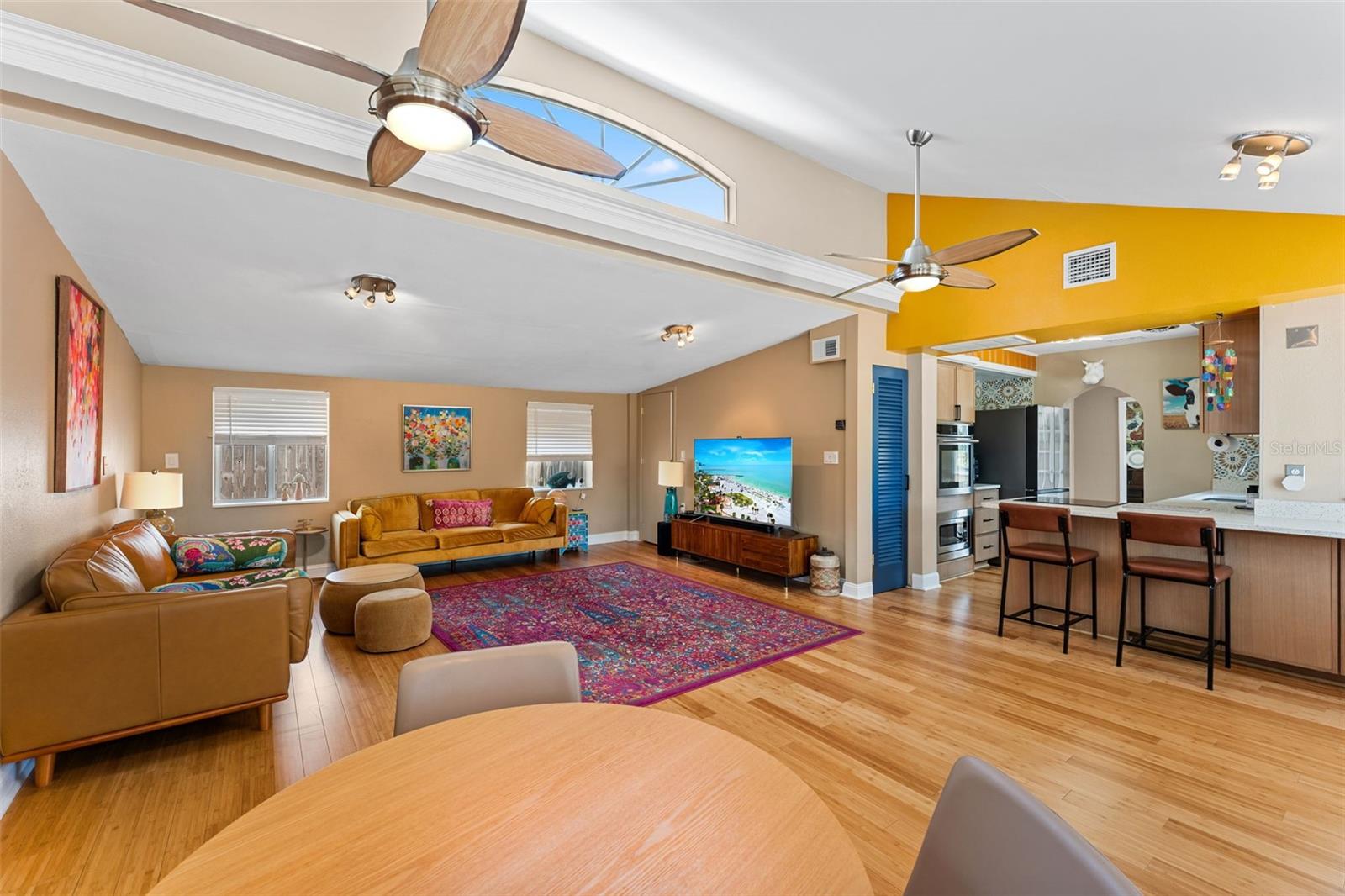 KENILWORTH - Residential