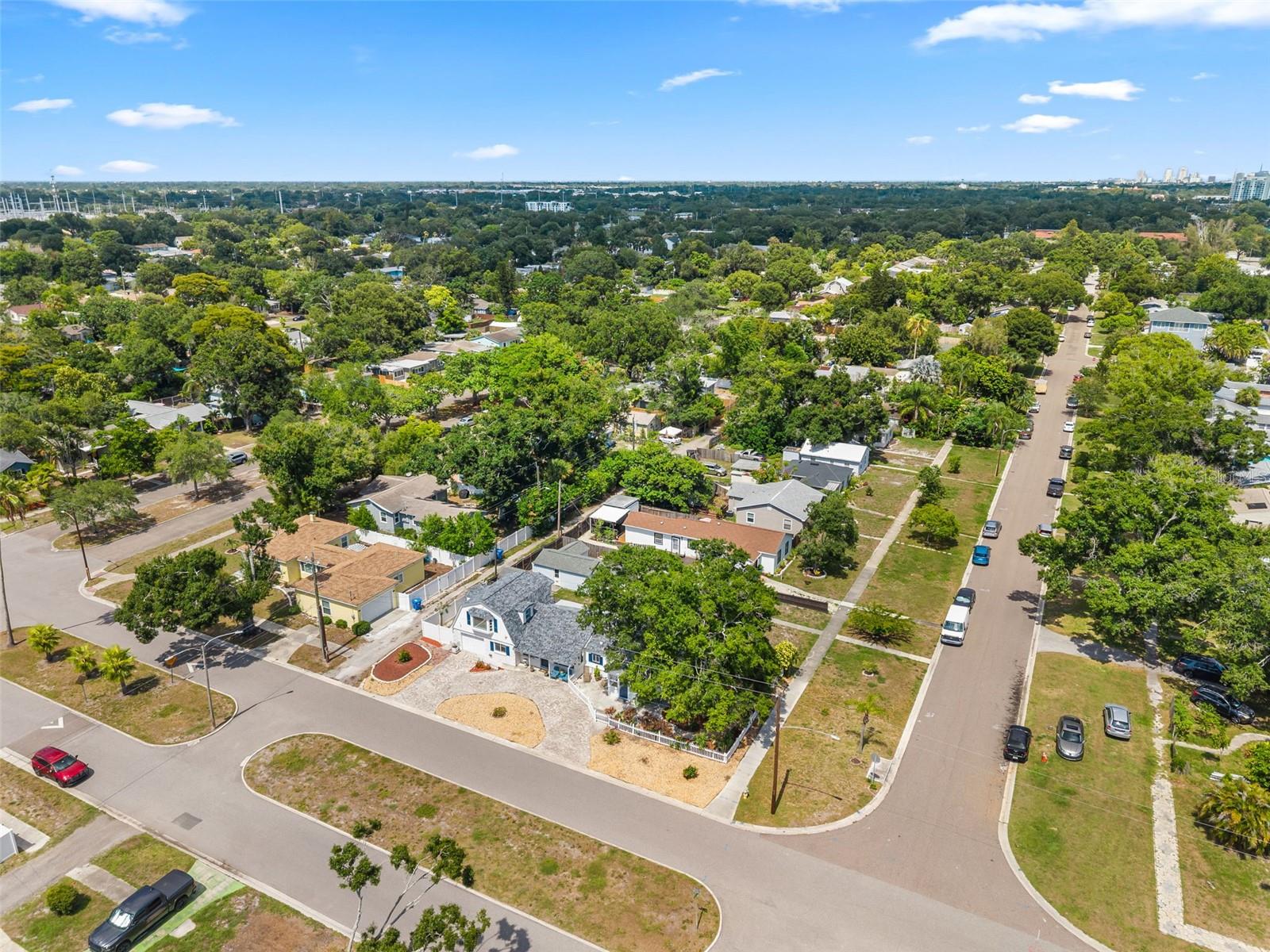 KENILWORTH - Residential