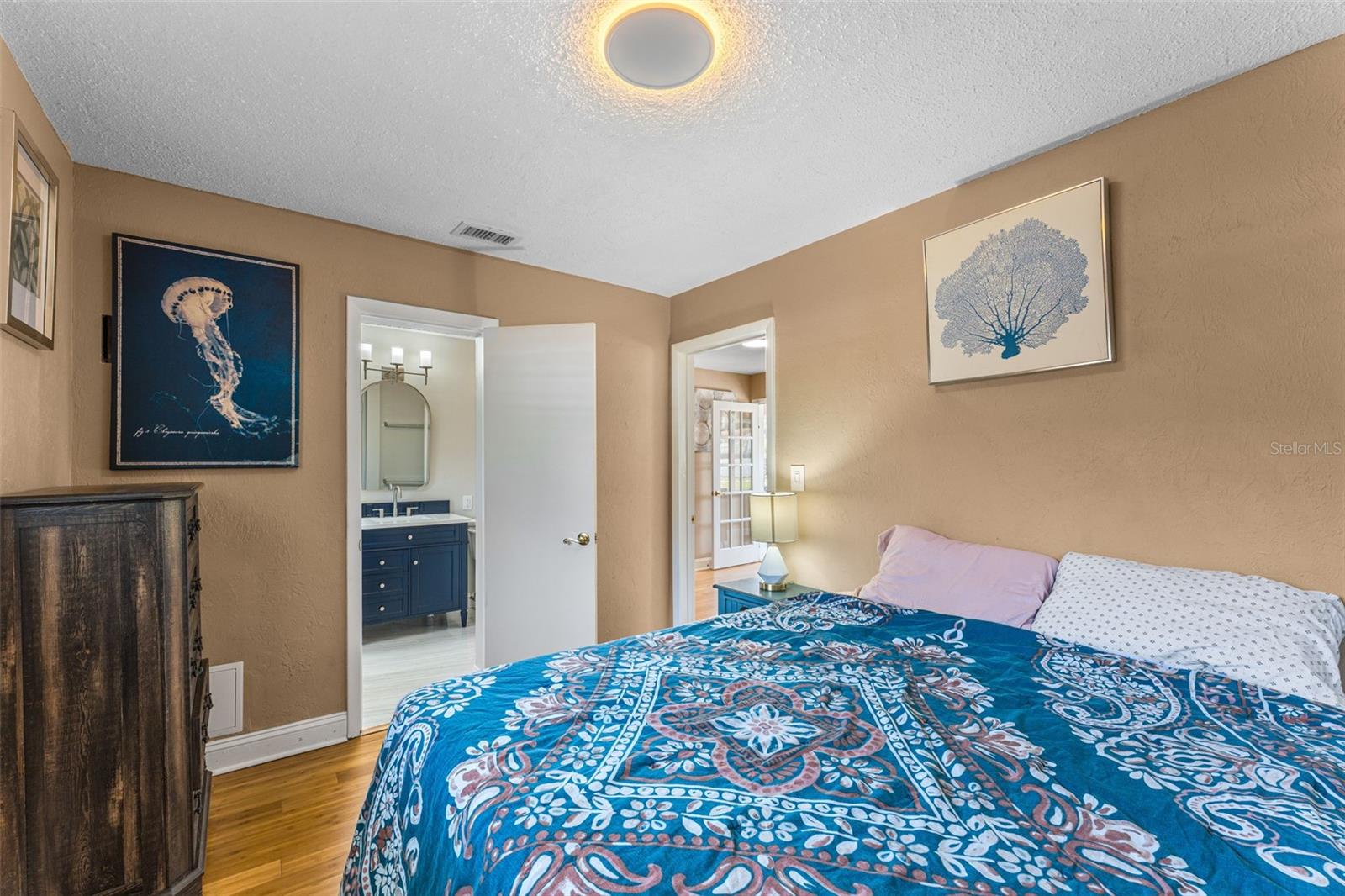 KENILWORTH - Residential