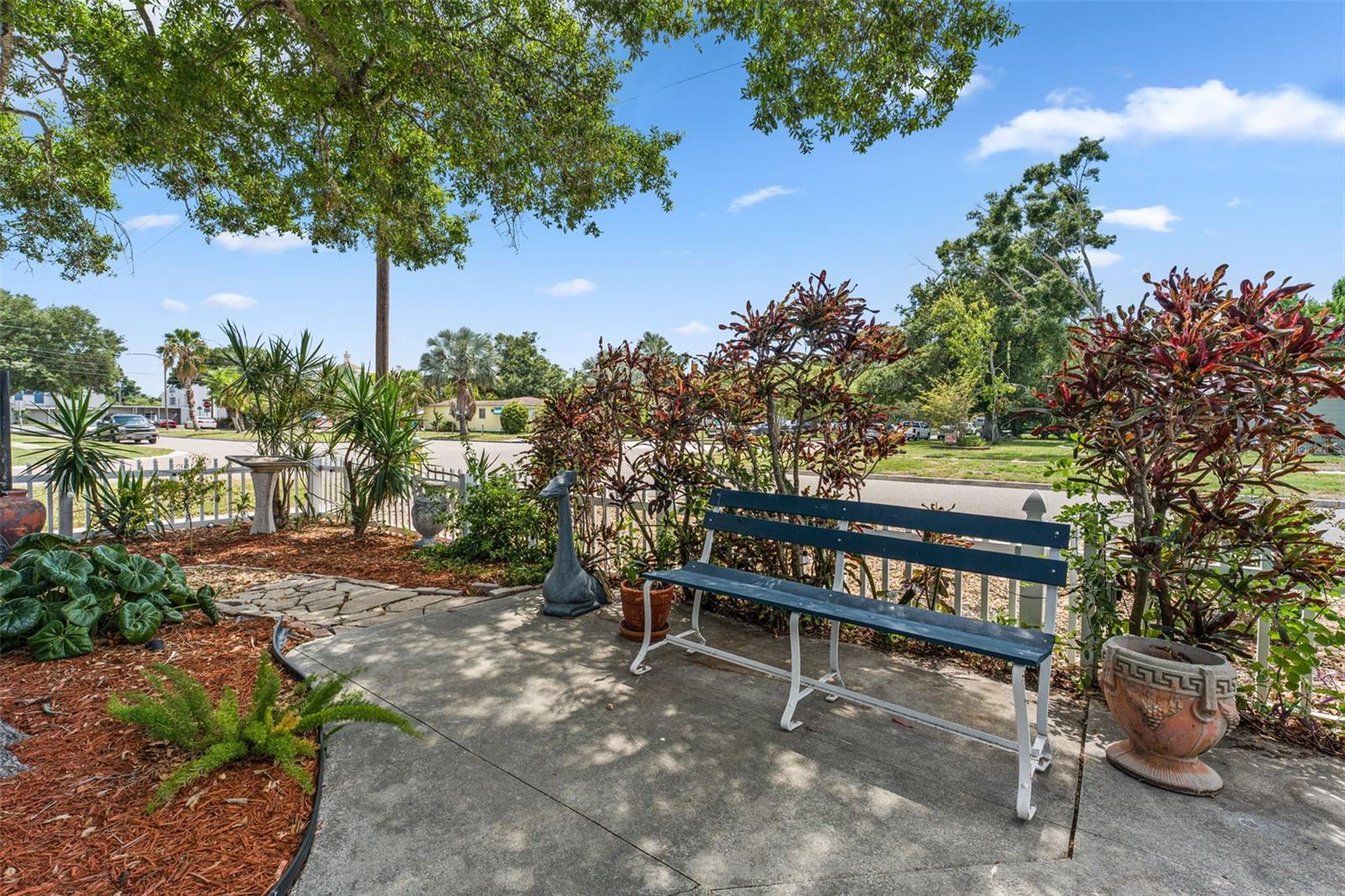 KENILWORTH - Residential