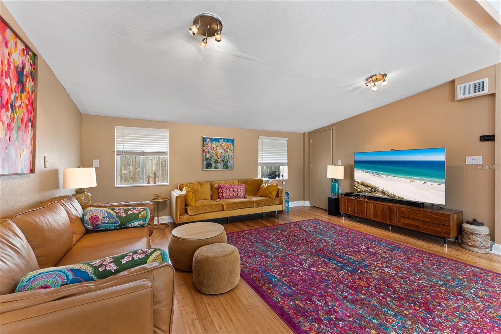 KENILWORTH - Residential