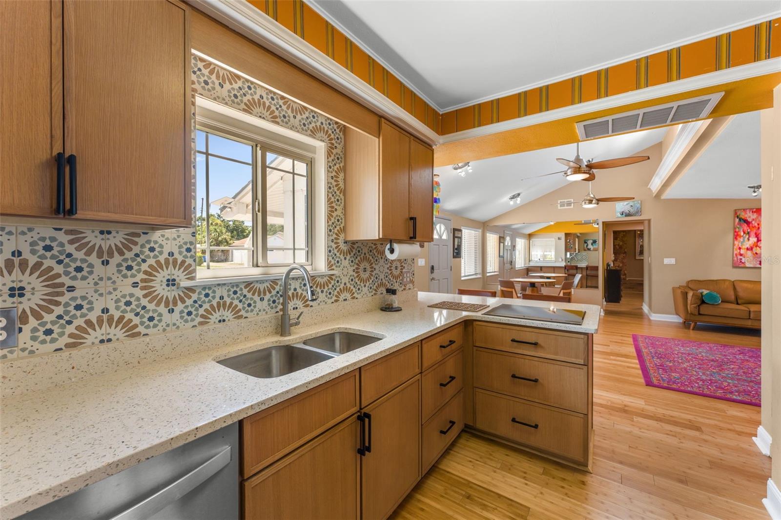 KENILWORTH - Residential
