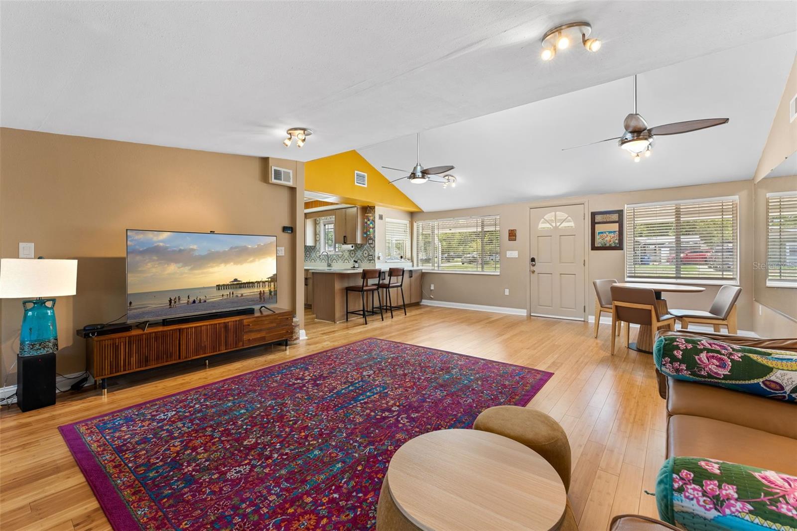 KENILWORTH - Residential