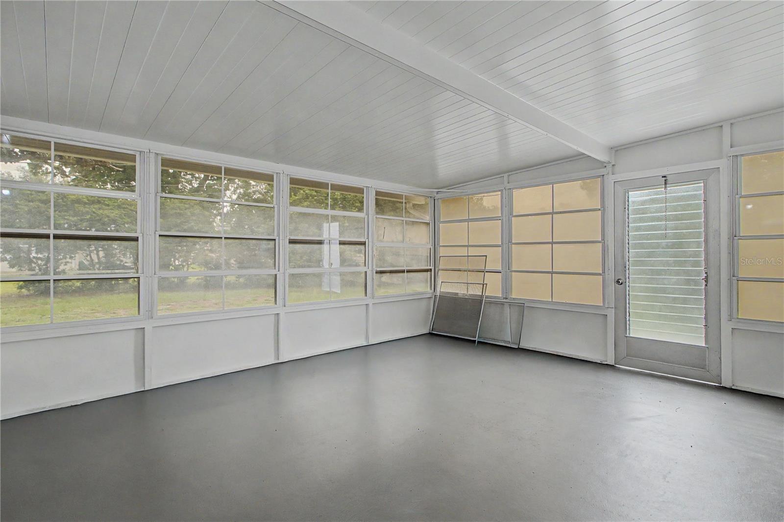 BEVERLY HILLS UNIT 06 - Residential