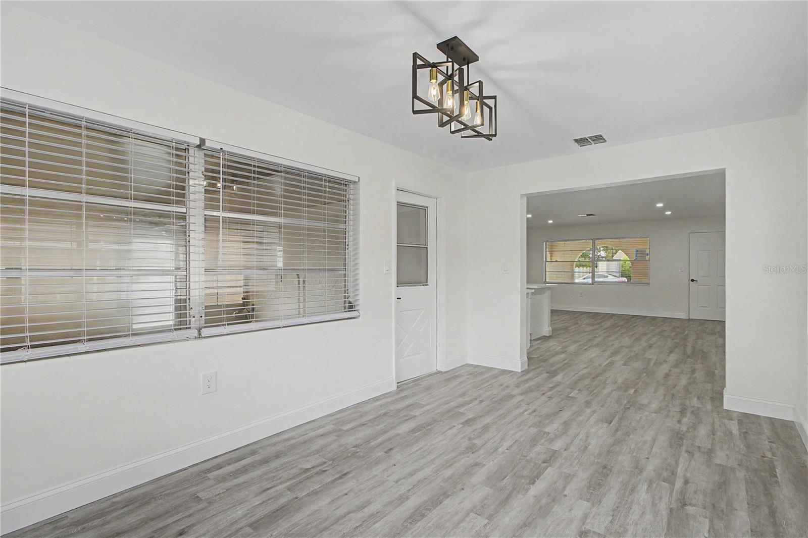BEVERLY HILLS UNIT 06 - Residential