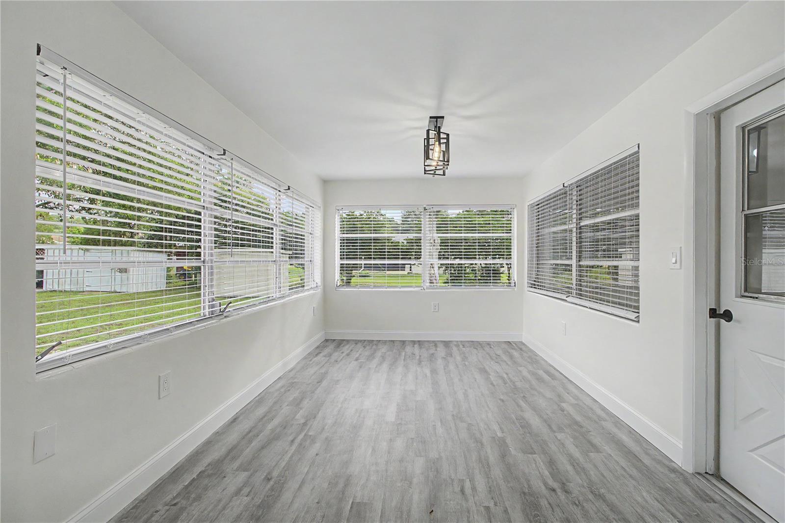 BEVERLY HILLS UNIT 06 - Residential