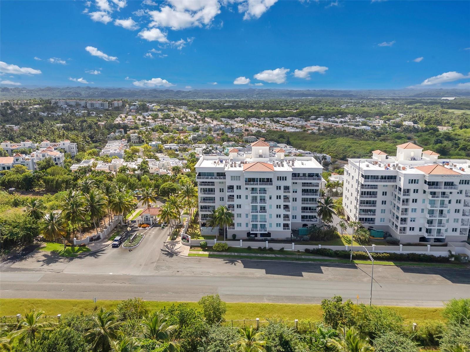 COND TREASURE POINT - Residential