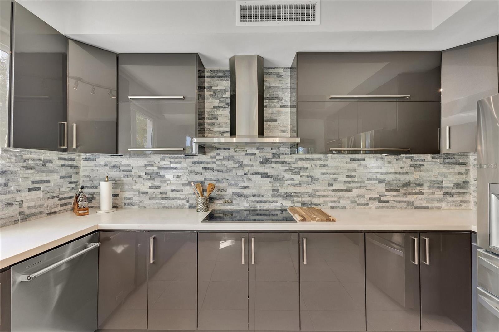 COND TREASURE POINT - Residential
