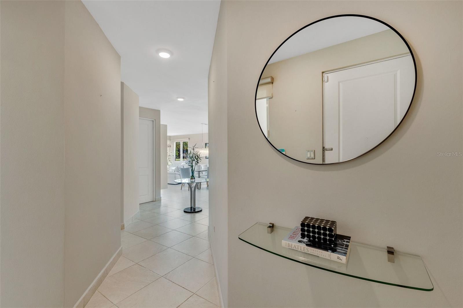 COND TREASURE POINT - Residential