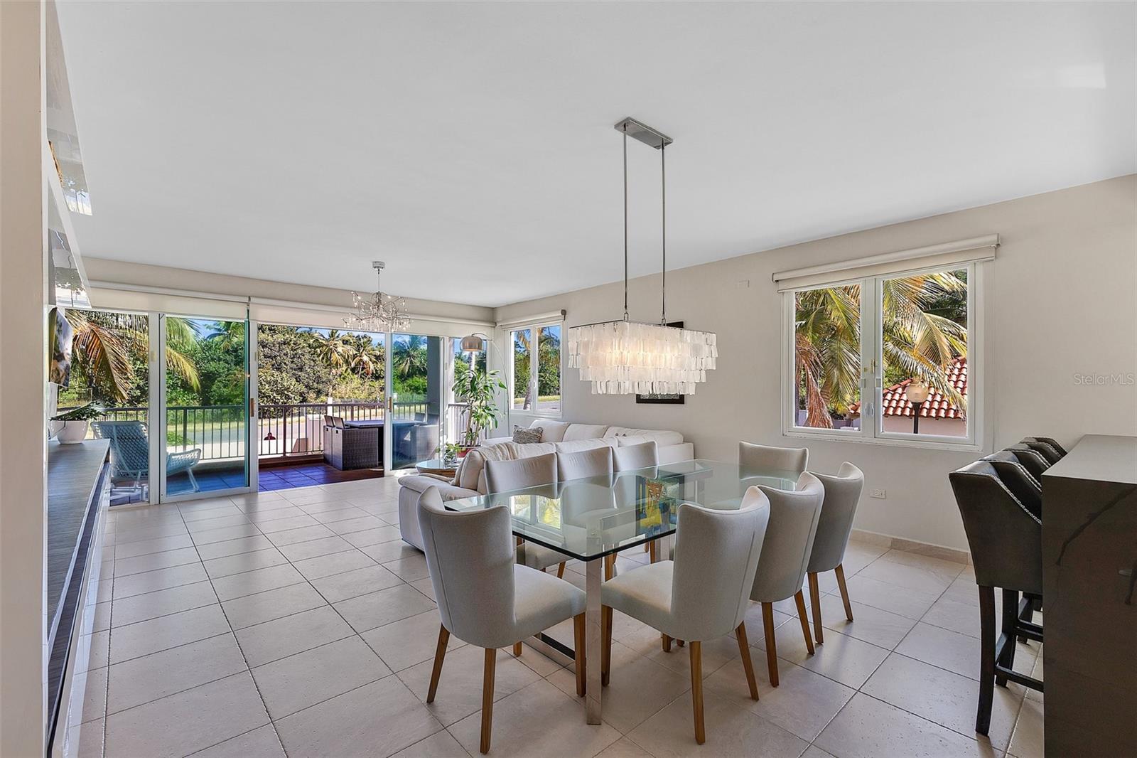 COND TREASURE POINT - Residential