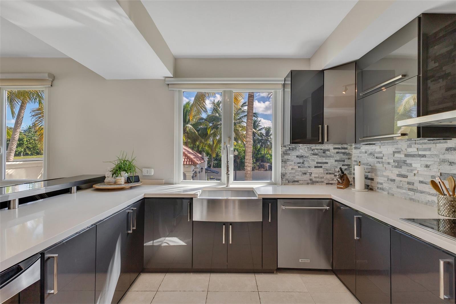 COND TREASURE POINT - Residential