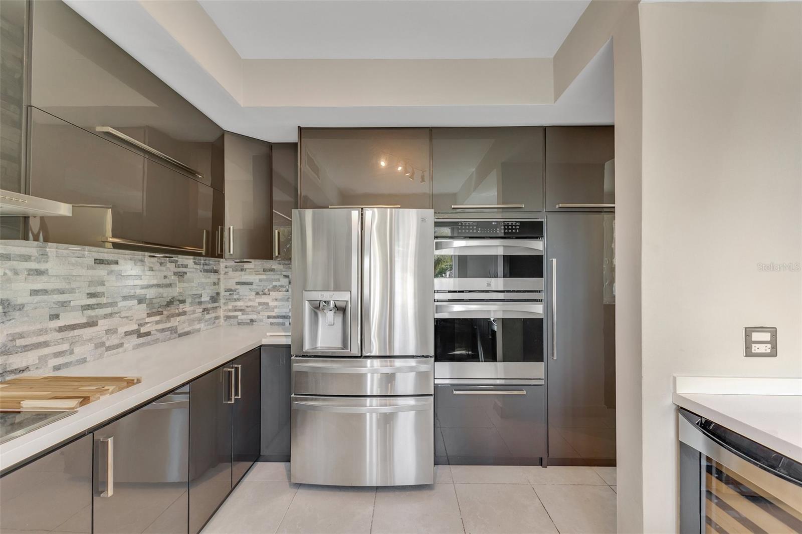 COND TREASURE POINT - Residential