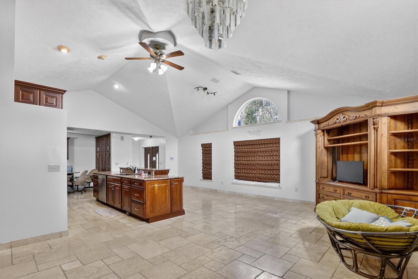 AVON PARK LAKES - Residential