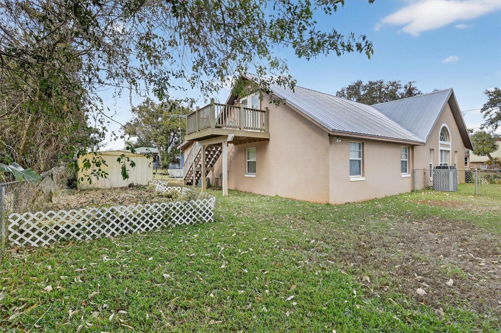 AVON PARK LAKES - Residential