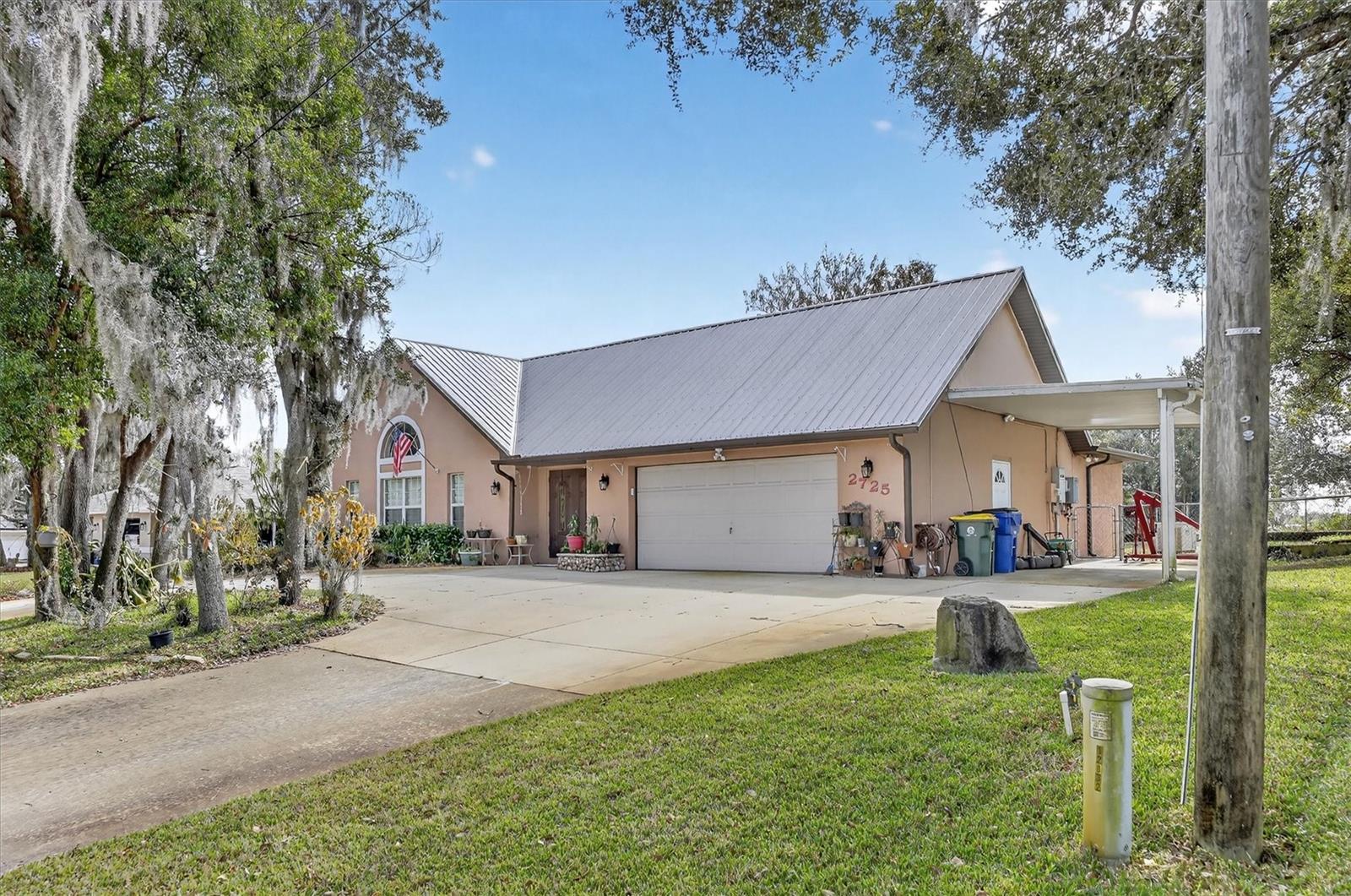 AVON PARK LAKES - Residential