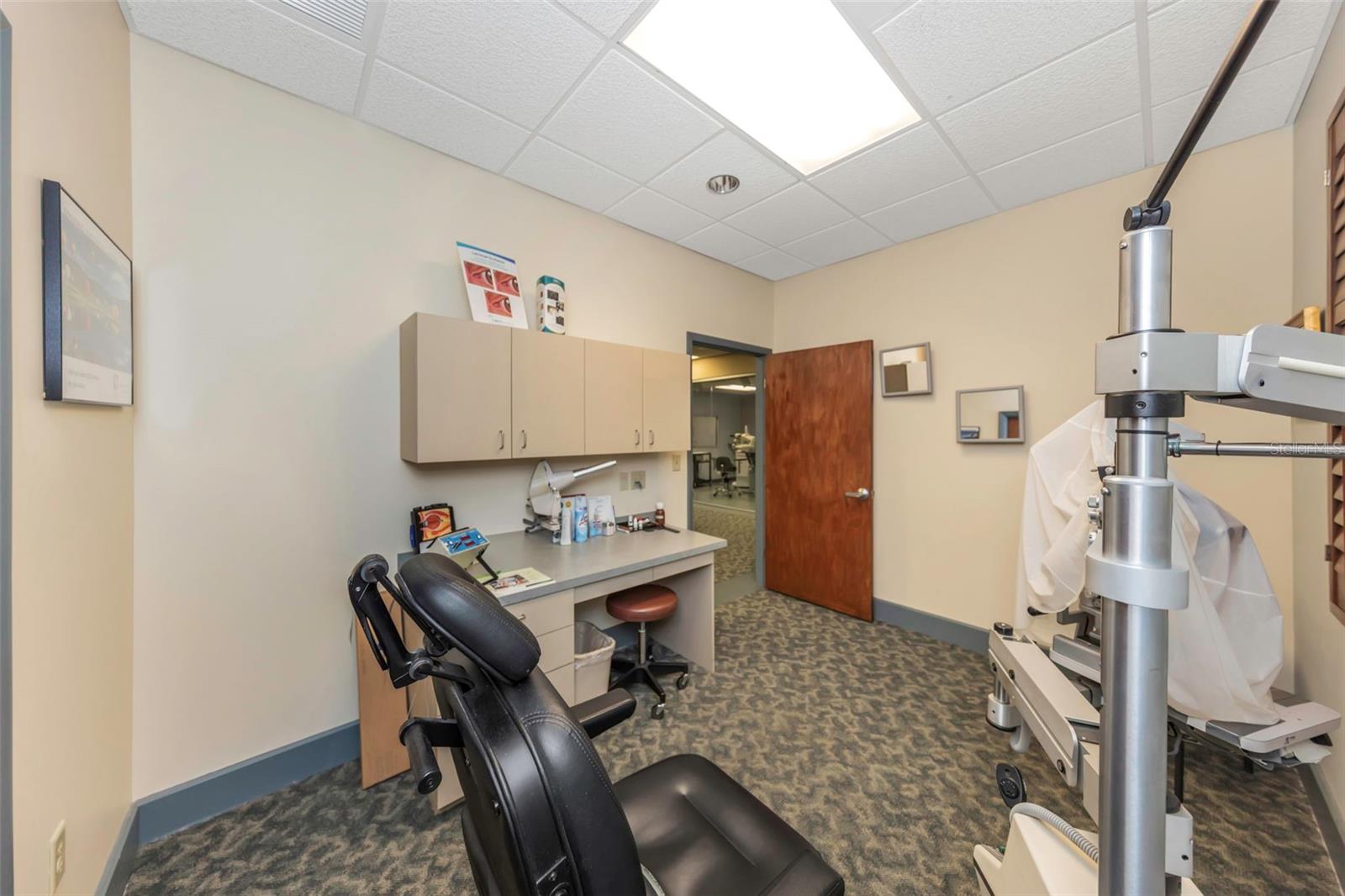 DREW PROFESSIONAL PARK - Commercial Sale
