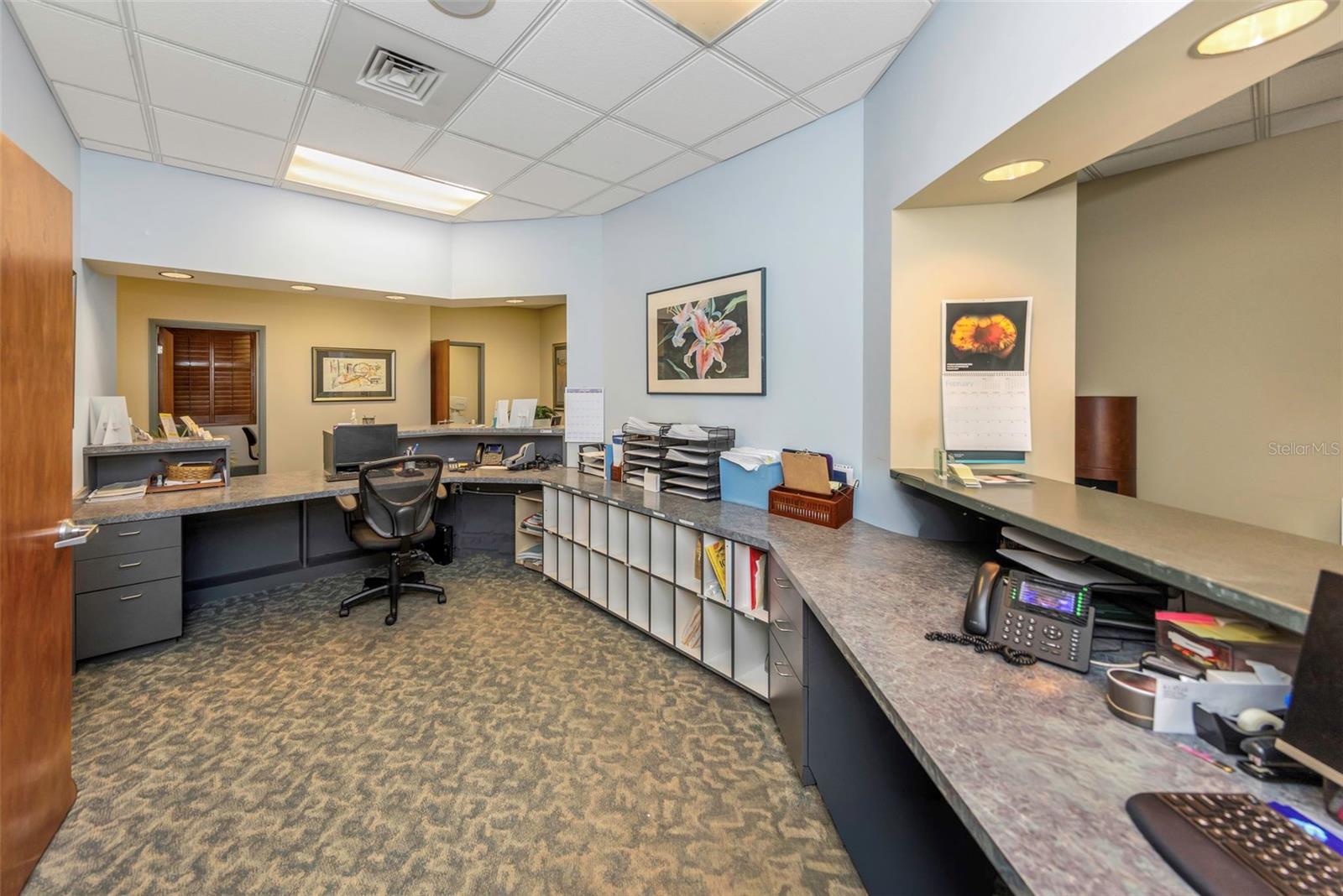 DREW PROFESSIONAL PARK - Commercial Sale