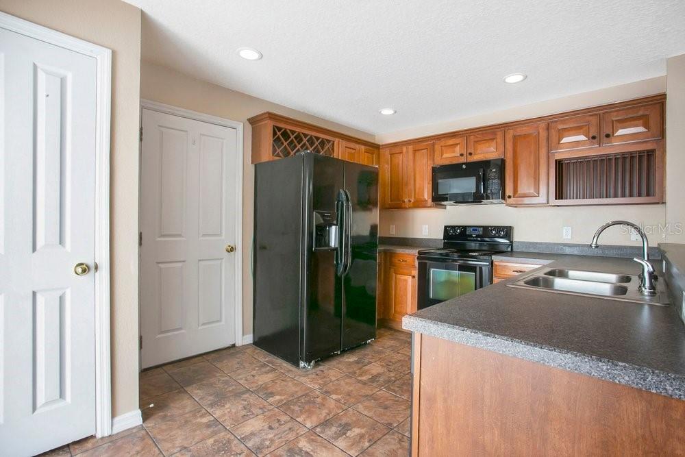AVALON PARK VILLAGE 06 - Residential