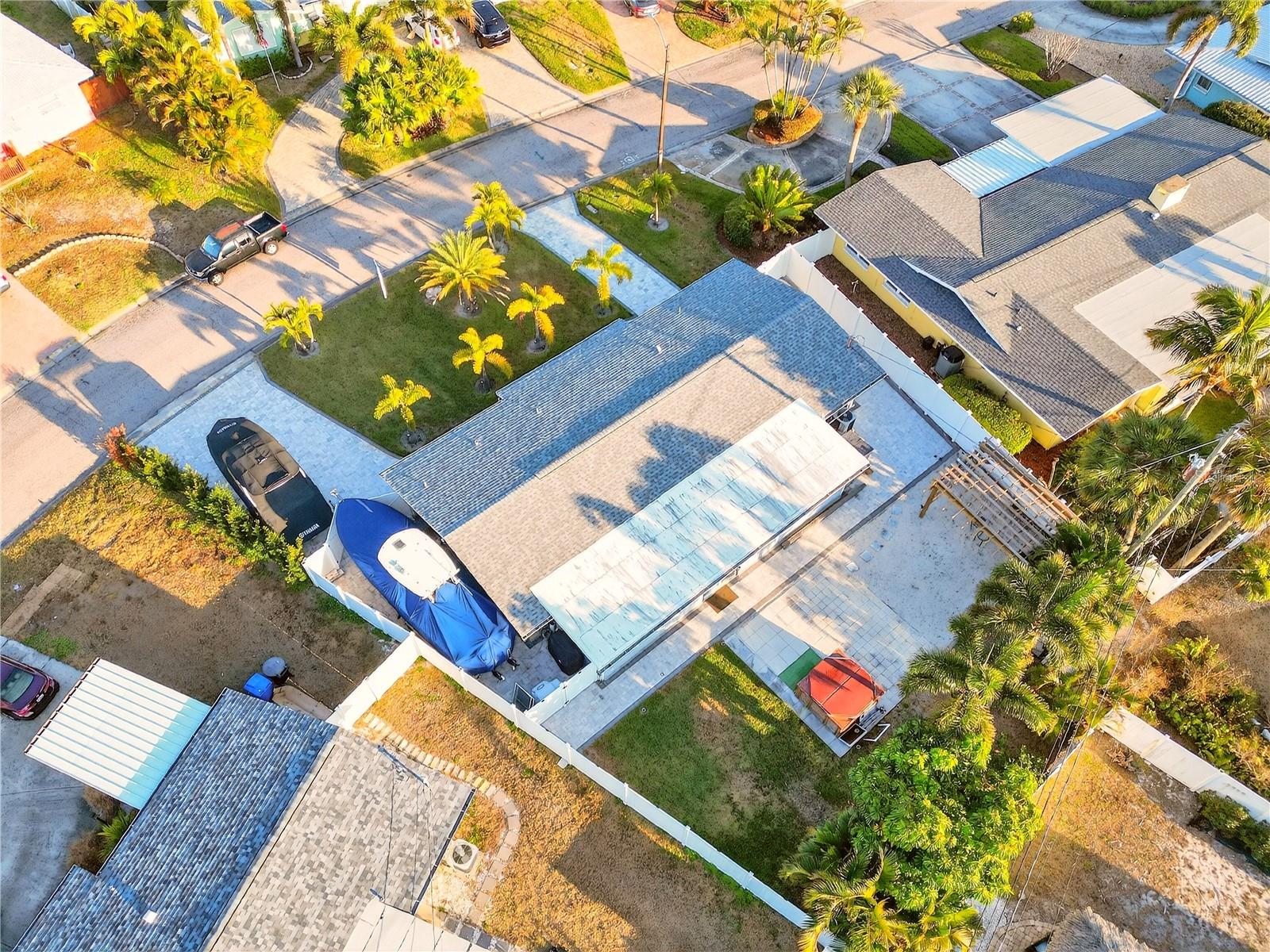 MAXIMO MOORINGS - Residential