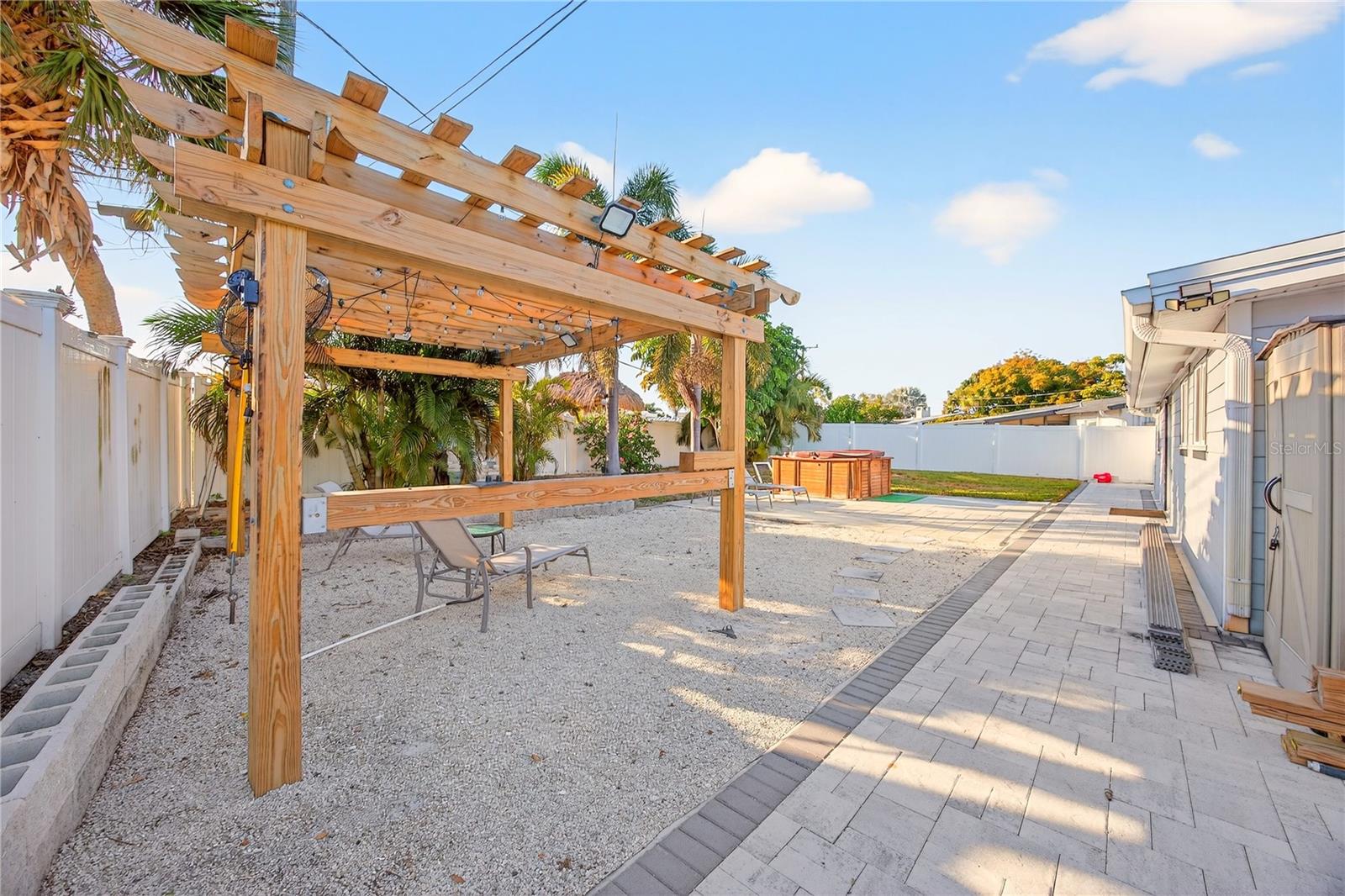 MAXIMO MOORINGS - Residential