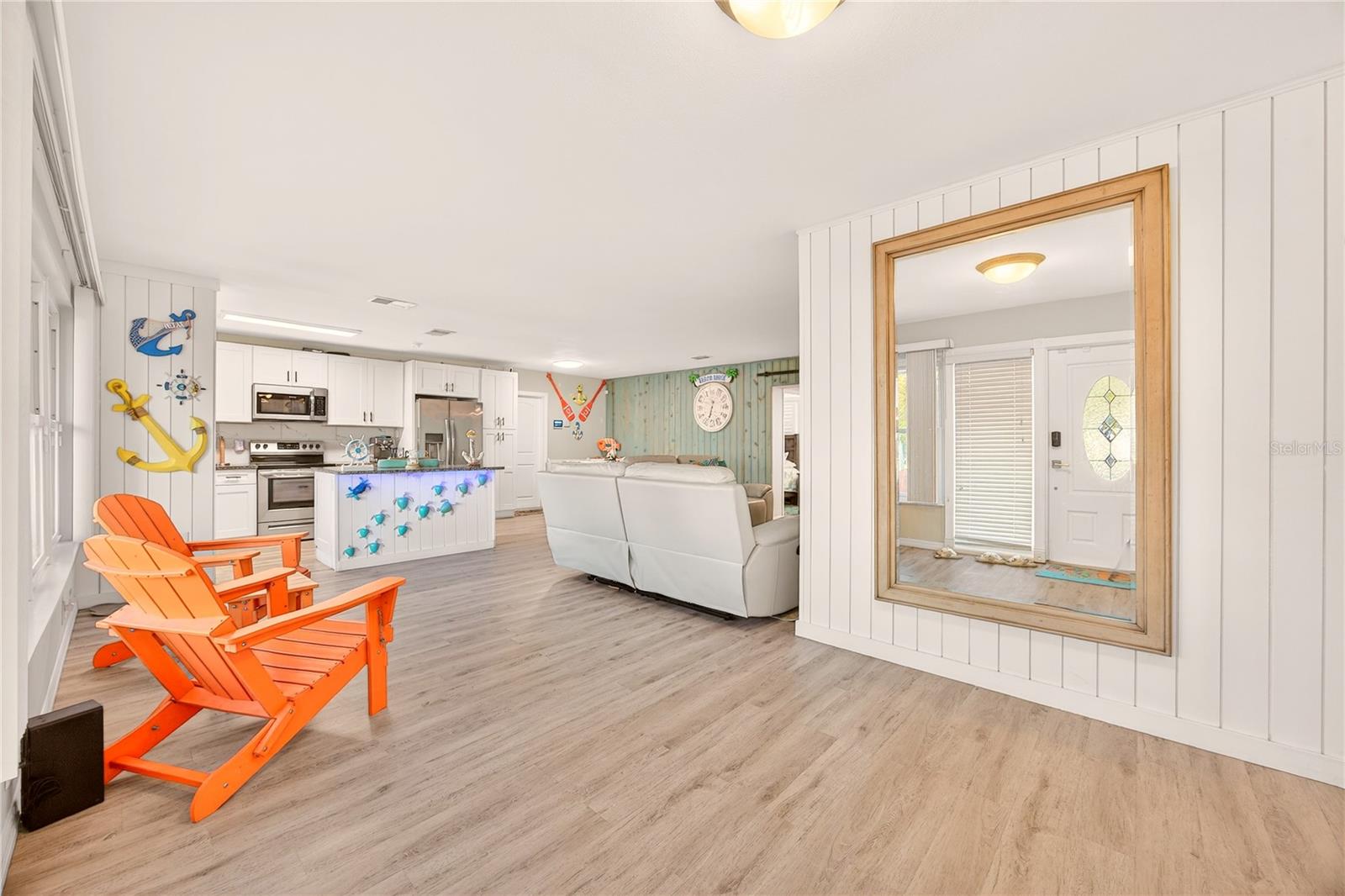 MAXIMO MOORINGS - Residential
