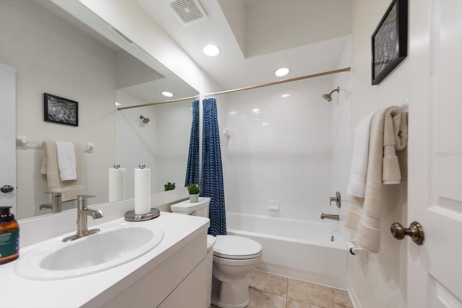 SHORES OF LONG BAYOU XIV C ONDO, THE UNIT 14-D - Residential