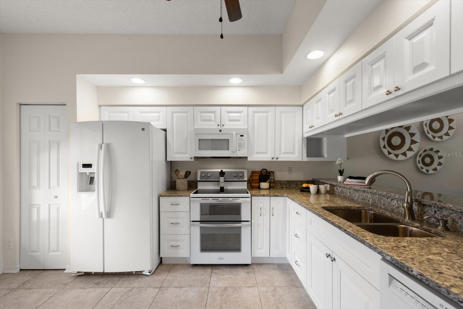 SHORES OF LONG BAYOU XIV C ONDO, THE UNIT 14-D - Residential