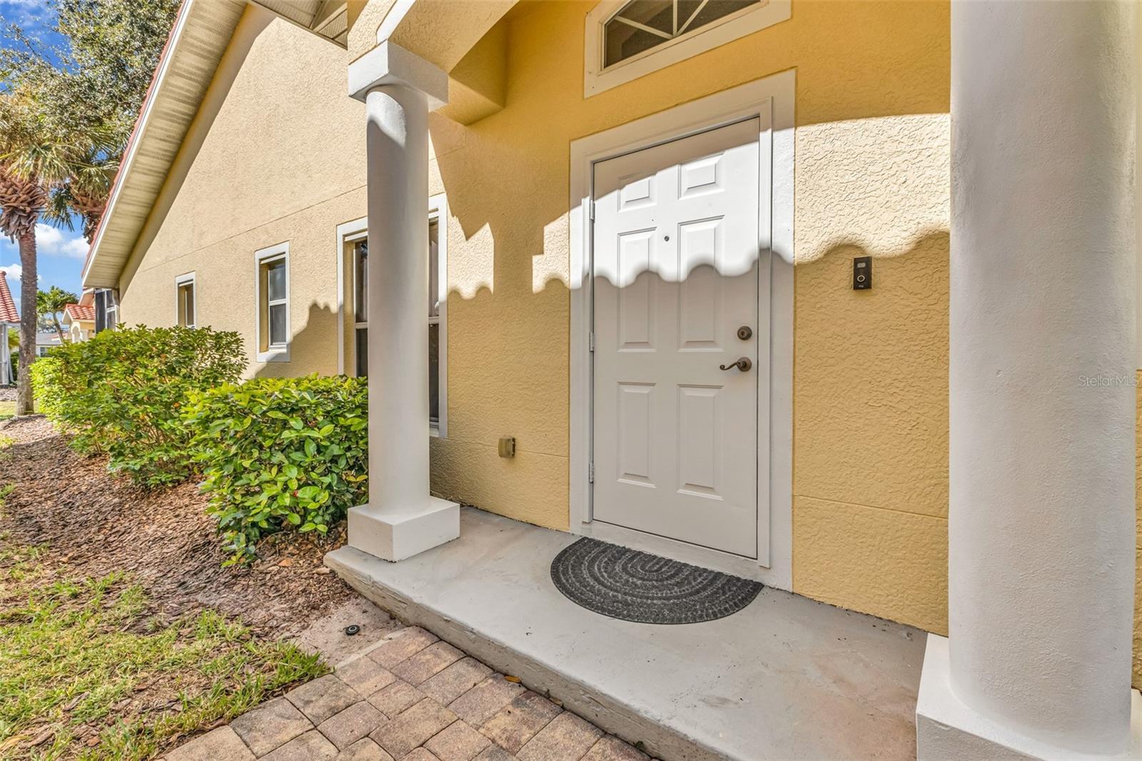 VILLAS BURNT STORE ISLES 01 - Residential