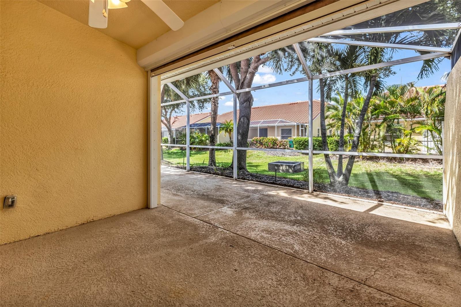 VILLAS BURNT STORE ISLES 01 - Residential
