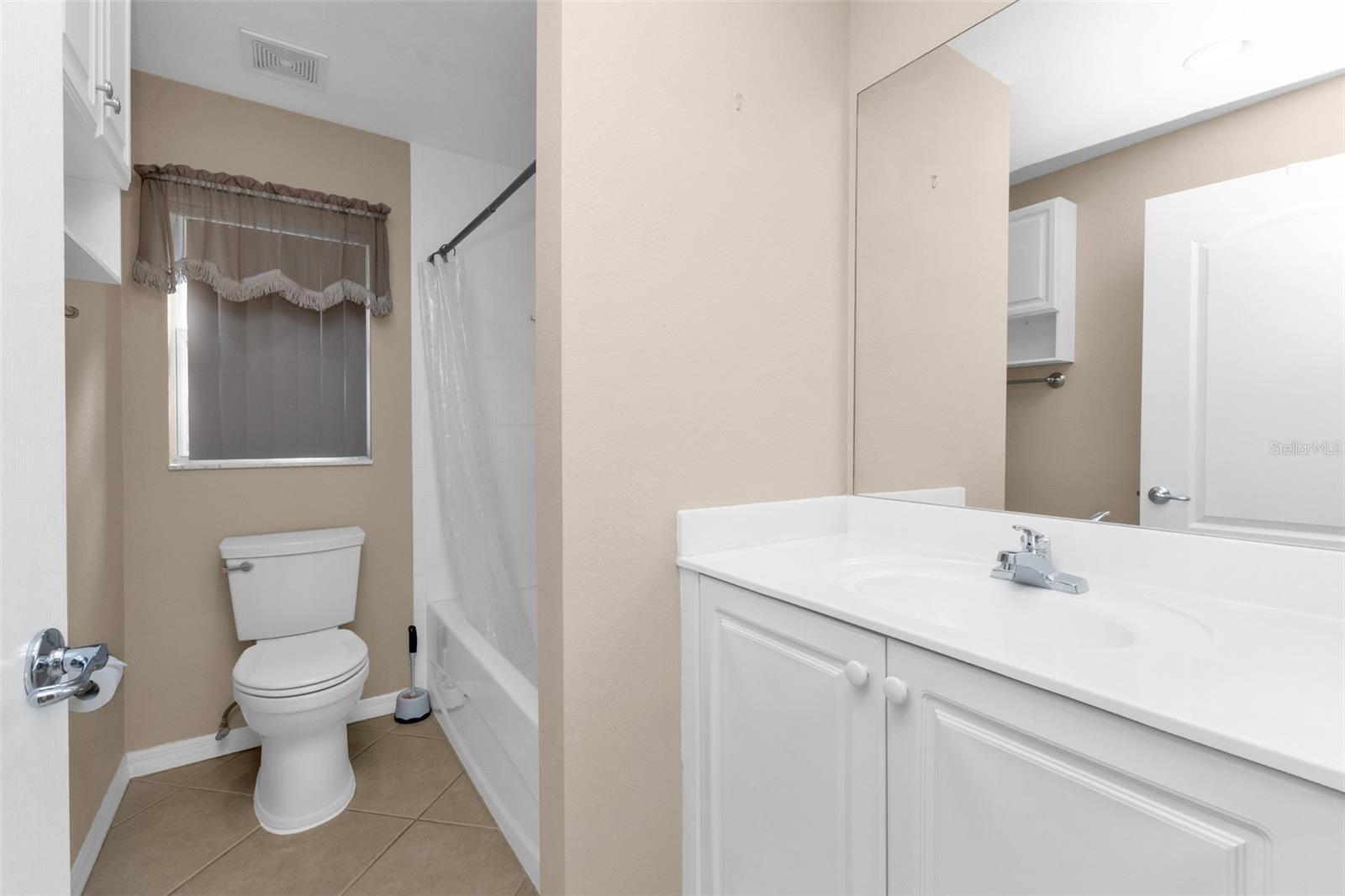 VILLAS BURNT STORE ISLES 01 - Residential