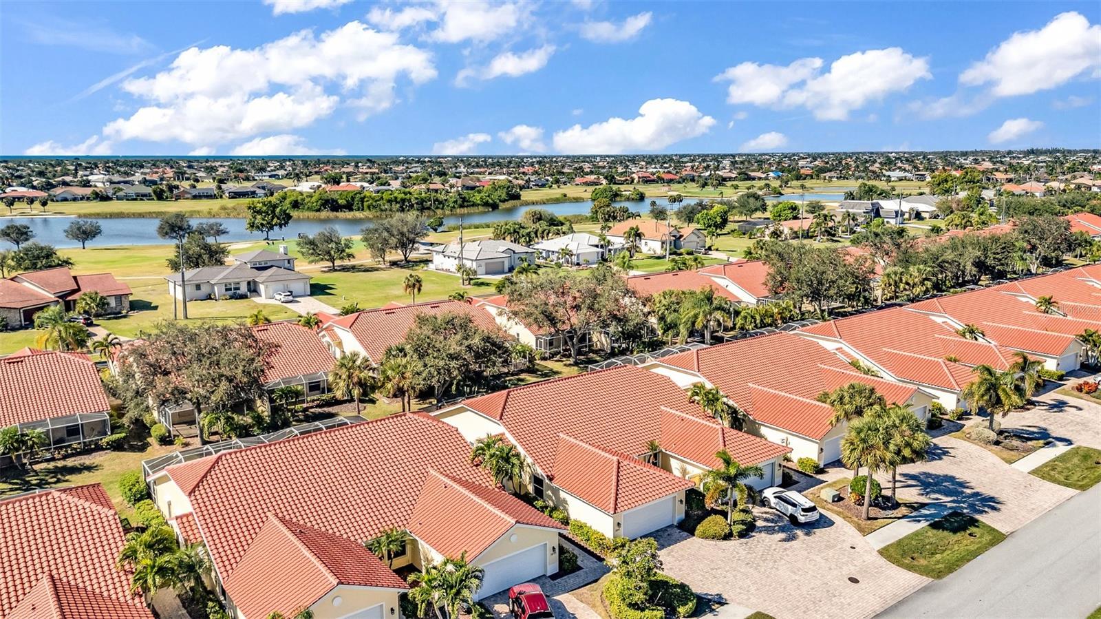 VILLAS BURNT STORE ISLES 01 - Residential