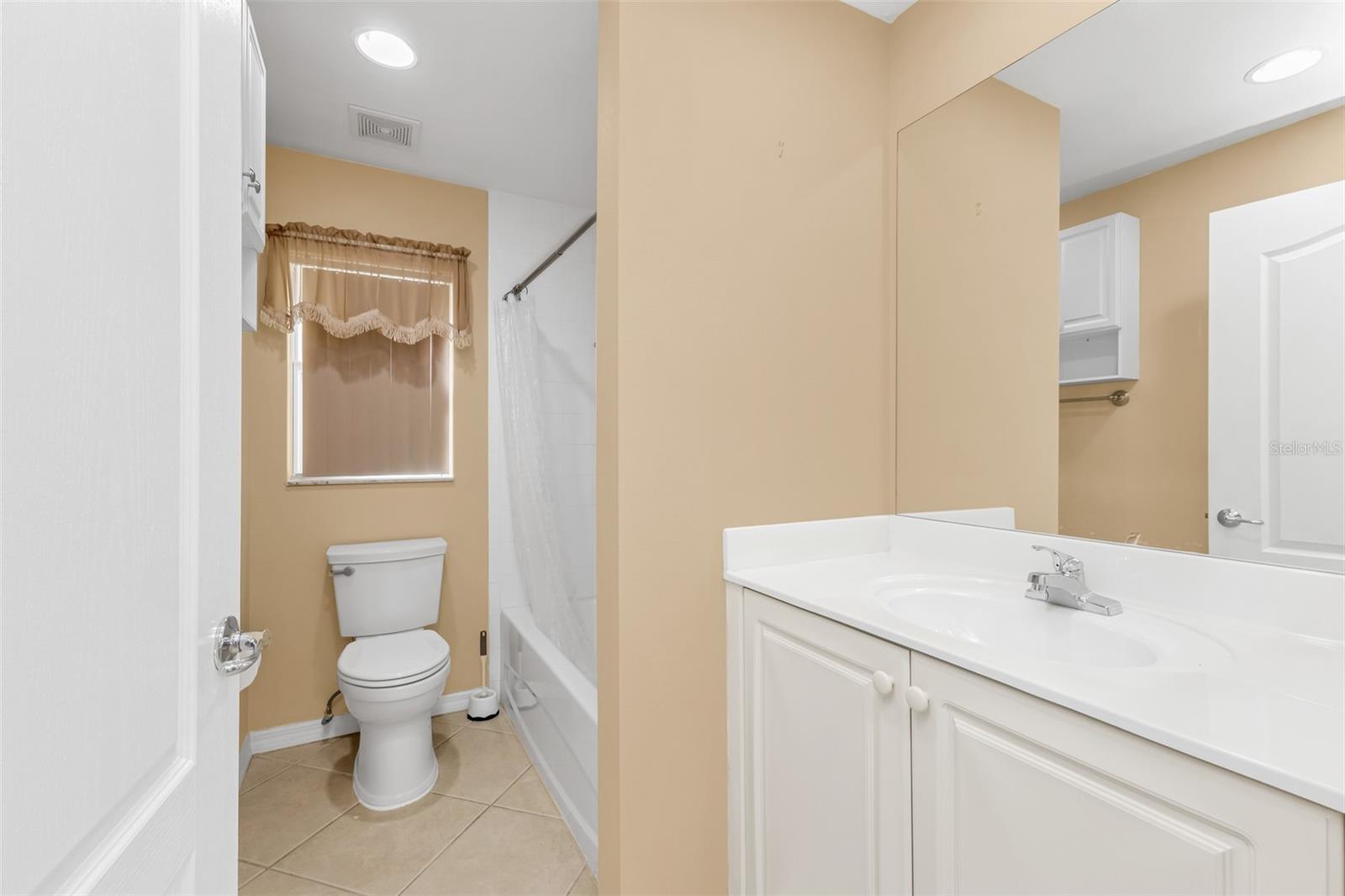 VILLAS BURNT STORE ISLES 01 - Residential