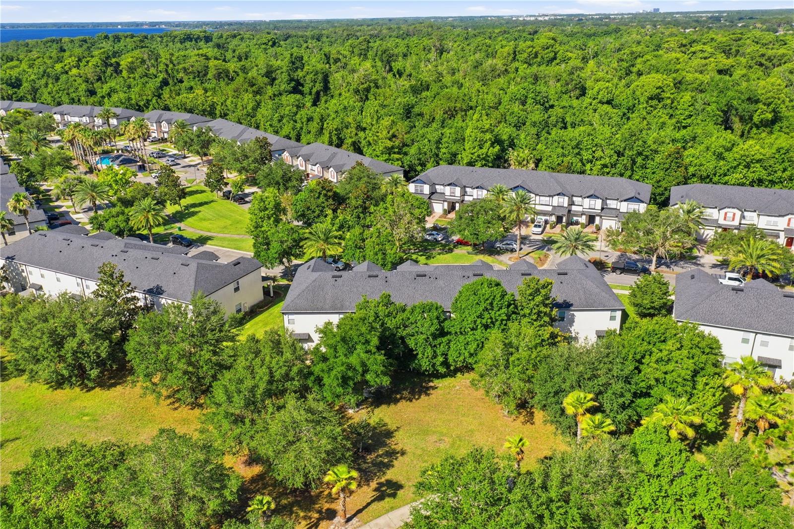 MOSS PARK COMMONS - Residential