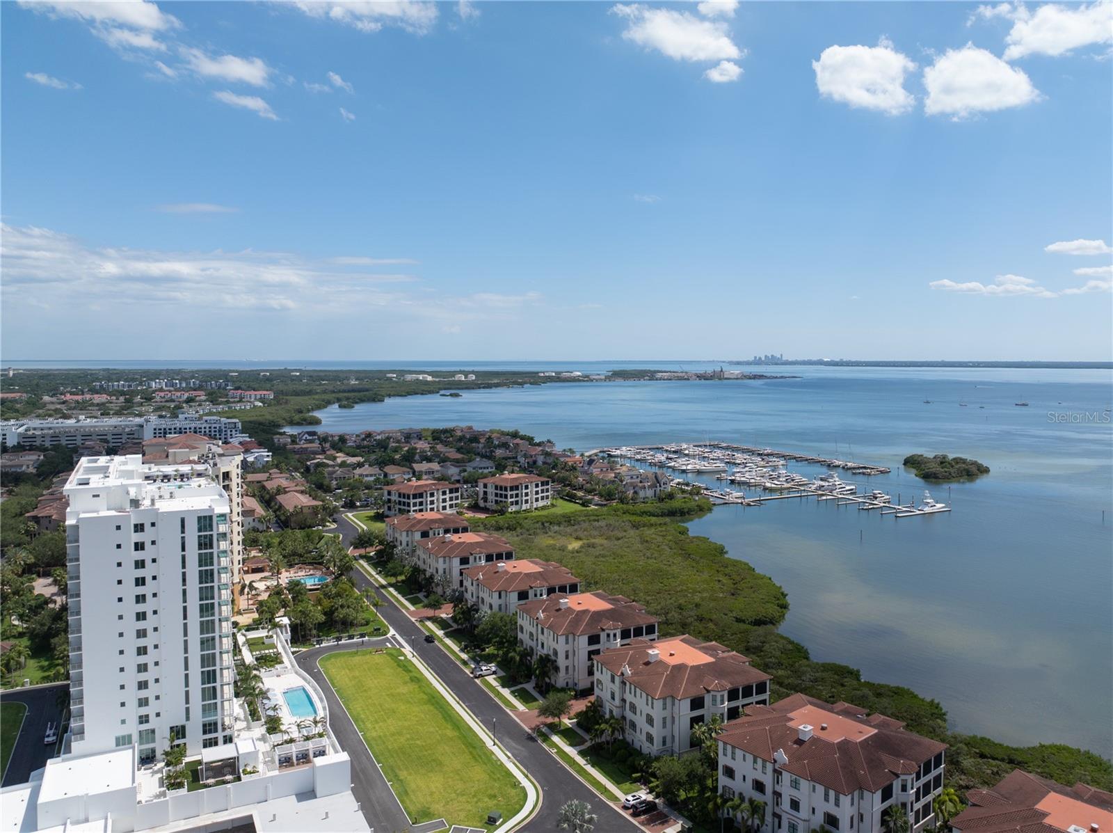 WESTSHORE YACHT CLUB, AQUA TOWER 1 - Residential