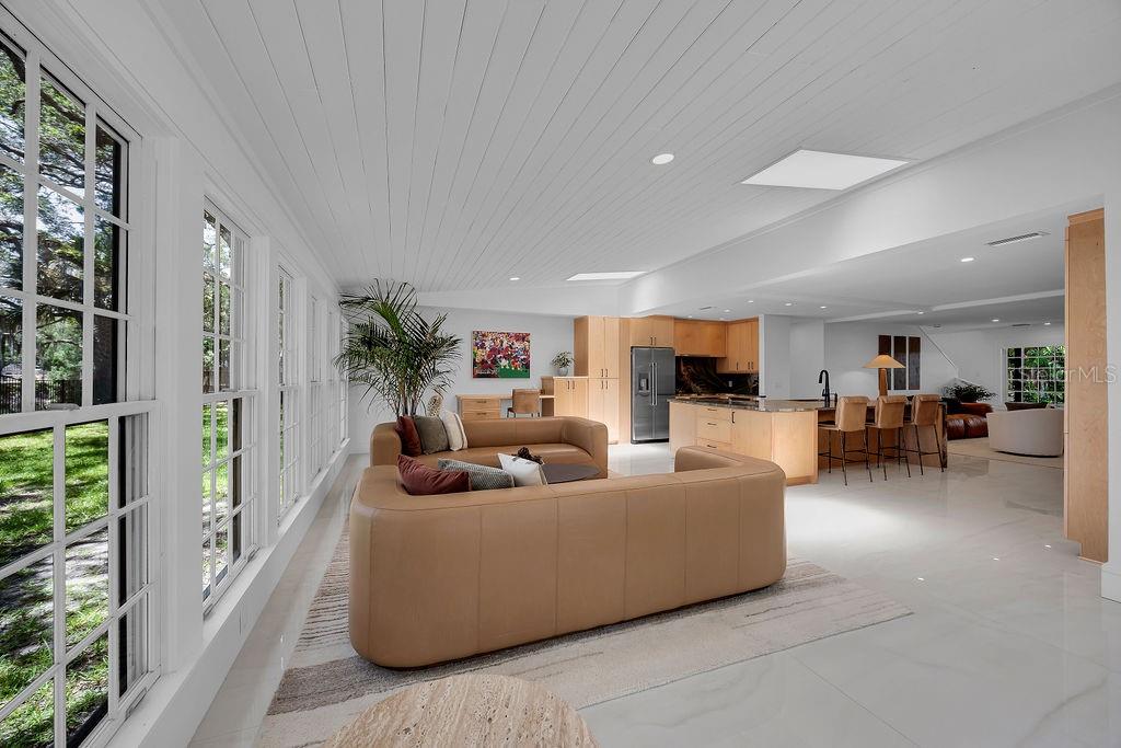 LAKE SIENNA - Residential