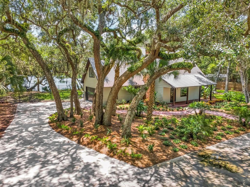 LAKE SIENNA - Residential