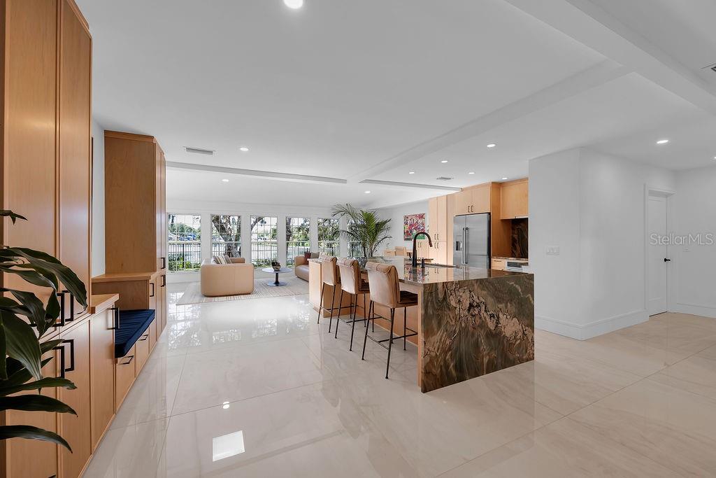 LAKE SIENNA - Residential