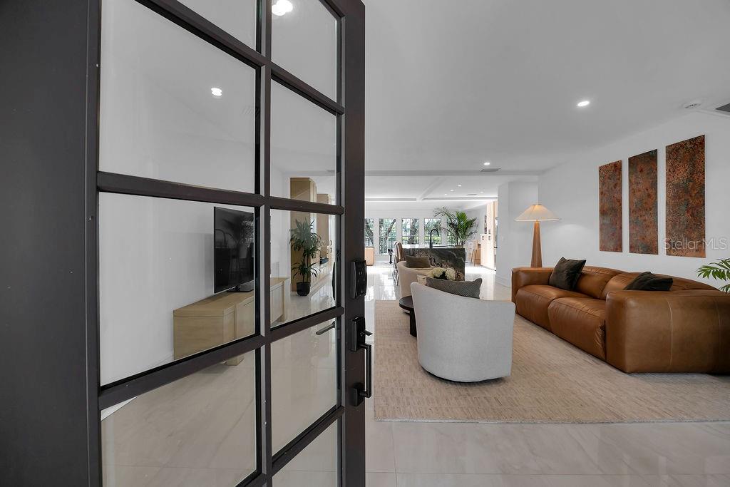 LAKE SIENNA - Residential