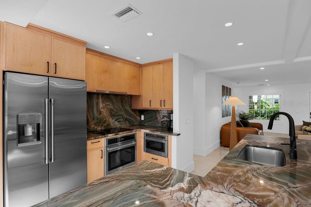 LAKE SIENNA - Residential