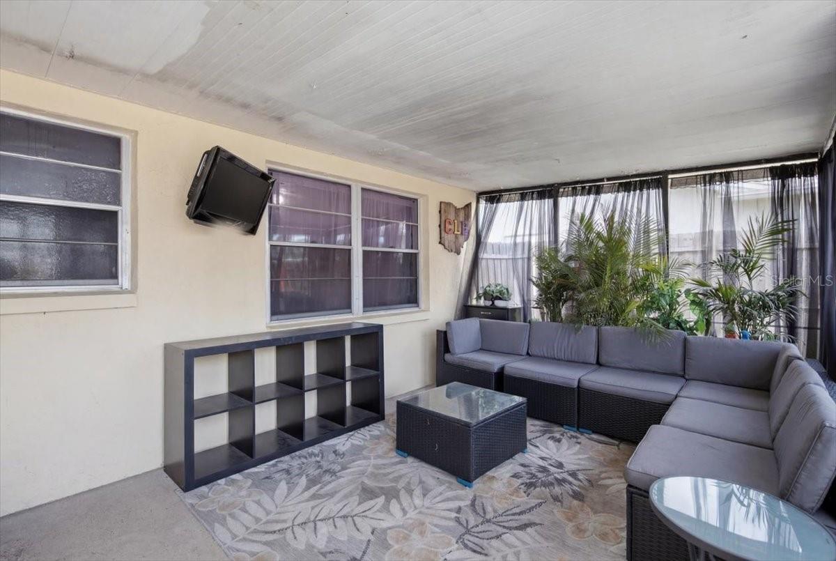 MEADOWS - Residential