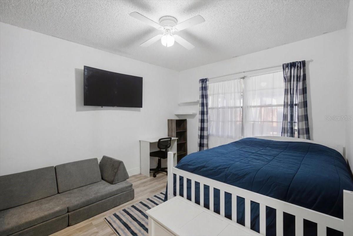MEADOWS - Residential