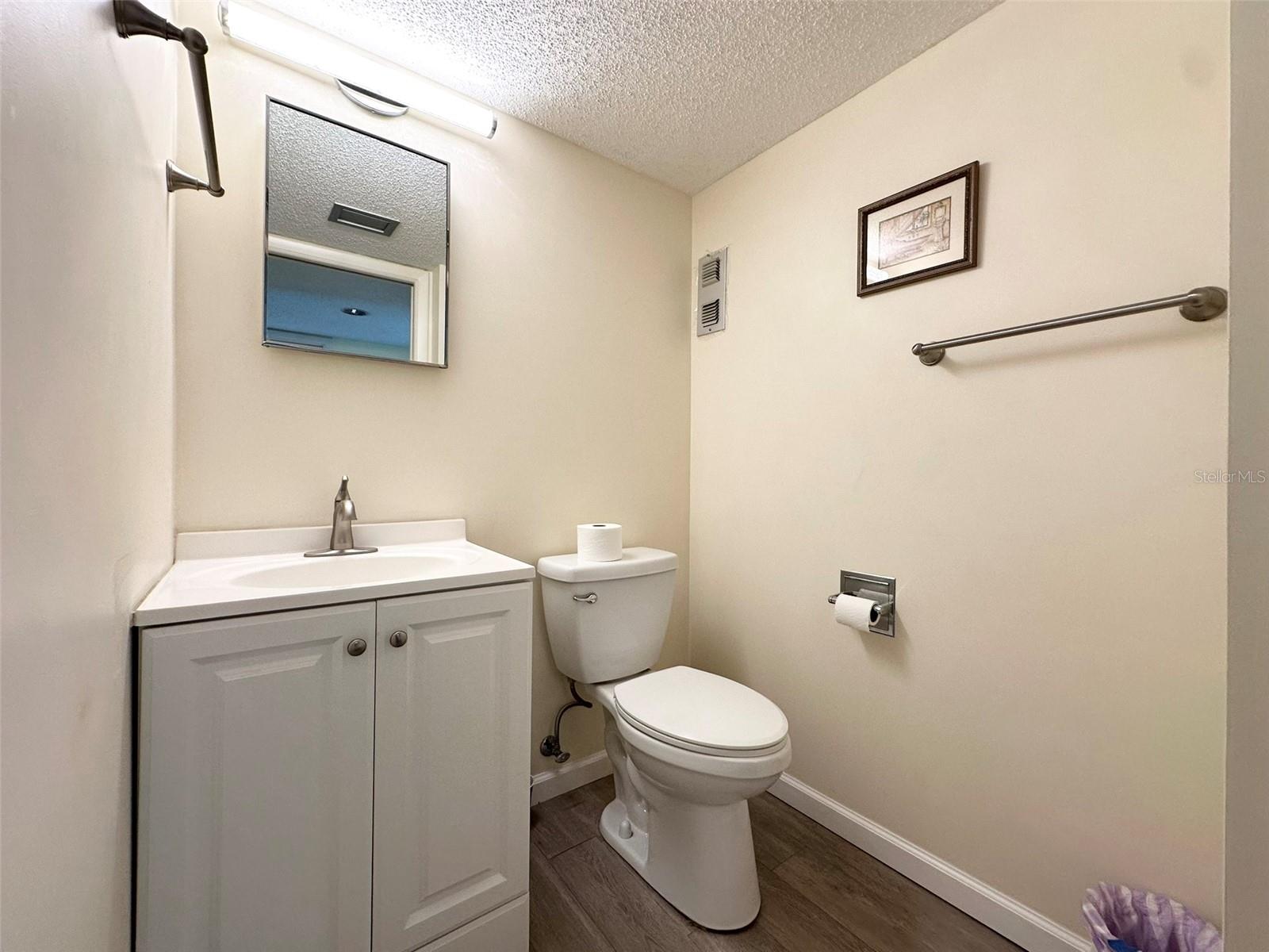 TREASURE ISLAND TENNIS & YACHT CLUB - Residential Lease