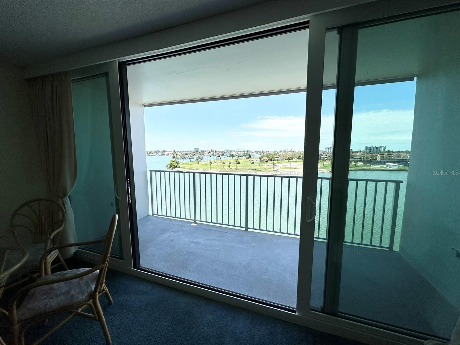 TREASURE ISLAND TENNIS & YACHT CLUB - Residential Lease