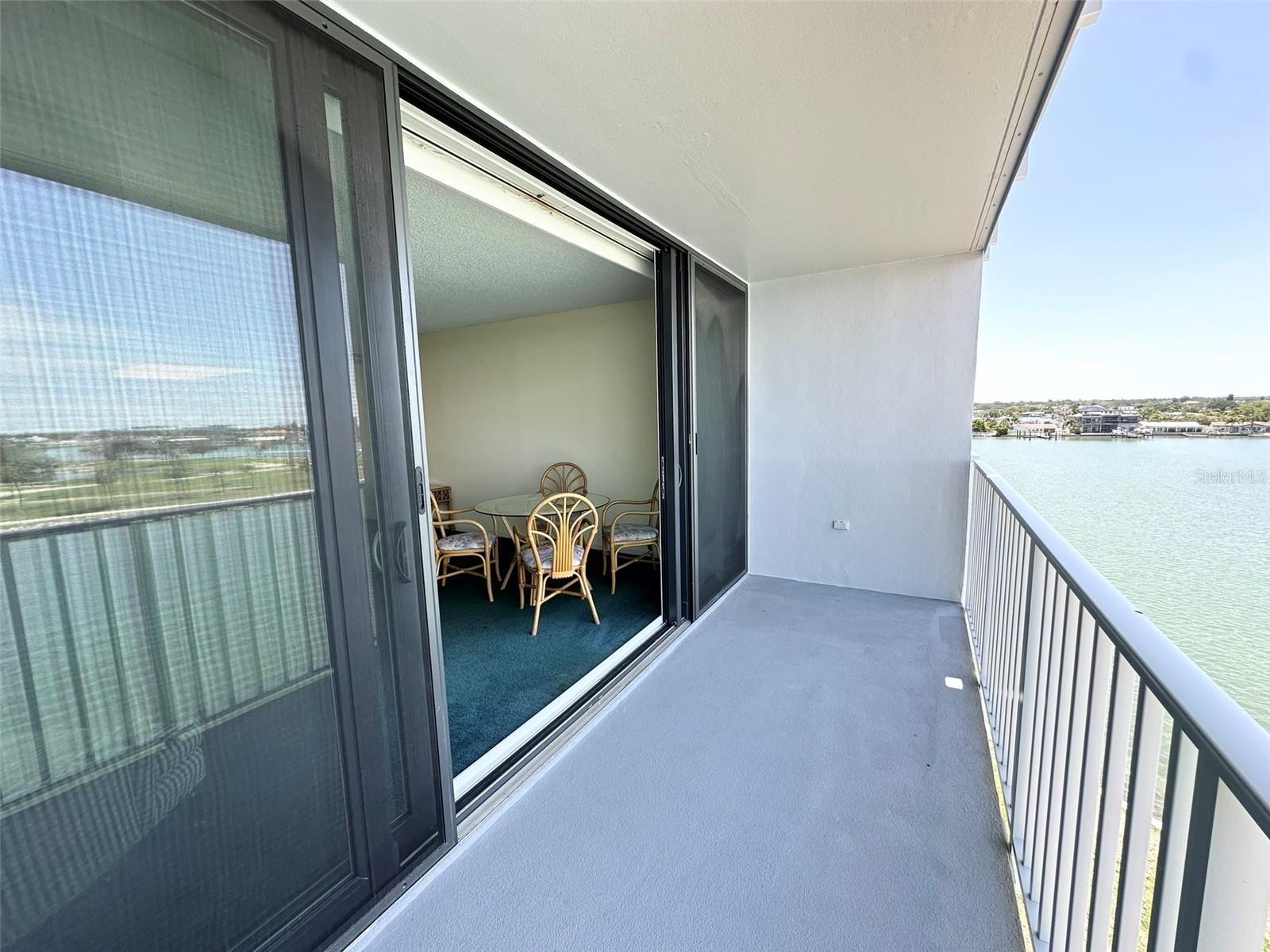 TREASURE ISLAND TENNIS & YACHT CLUB - Residential Lease