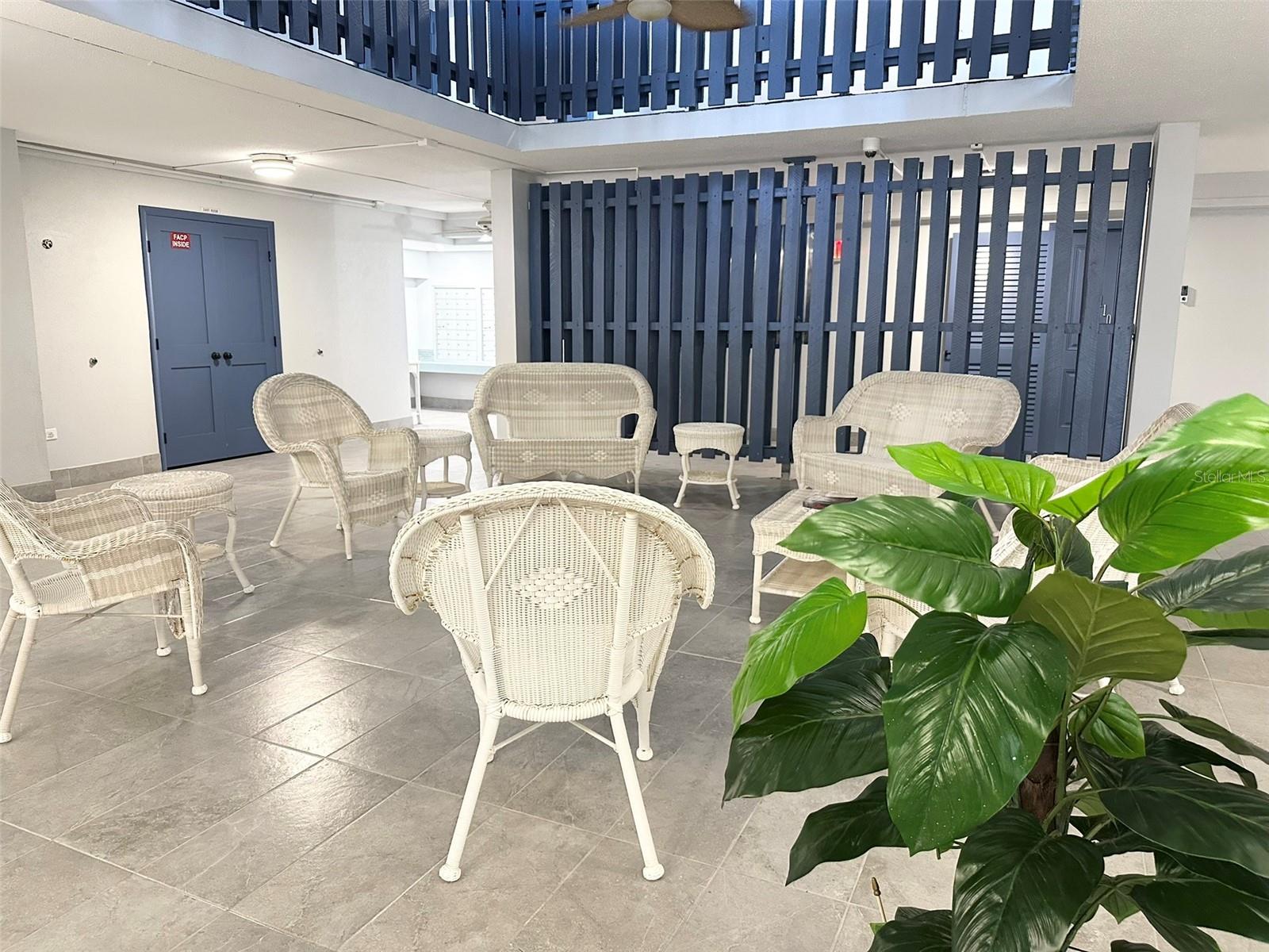 TREASURE ISLAND TENNIS & YACHT CLUB - Residential Lease
