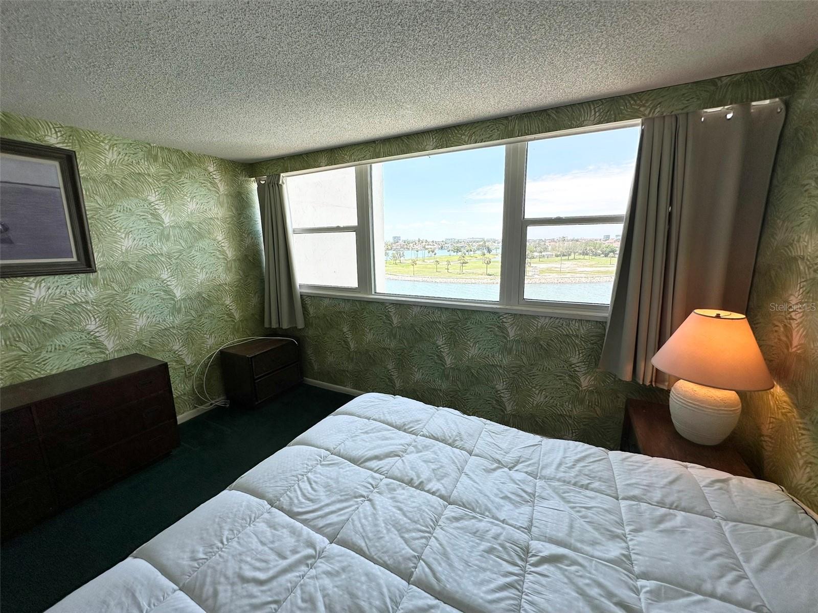 TREASURE ISLAND TENNIS & YACHT CLUB - Residential Lease
