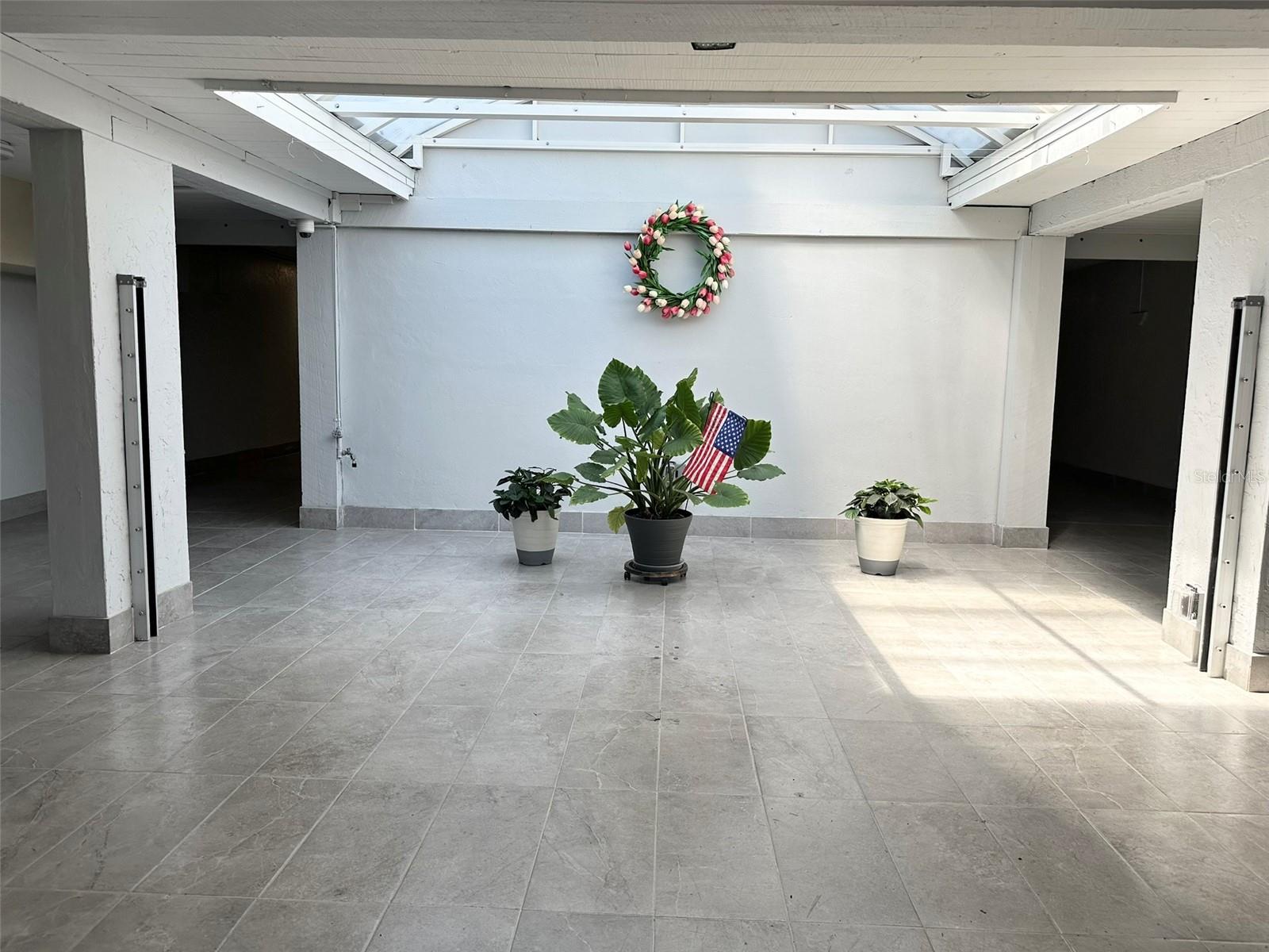 TREASURE ISLAND TENNIS & YACHT CLUB - Residential Lease