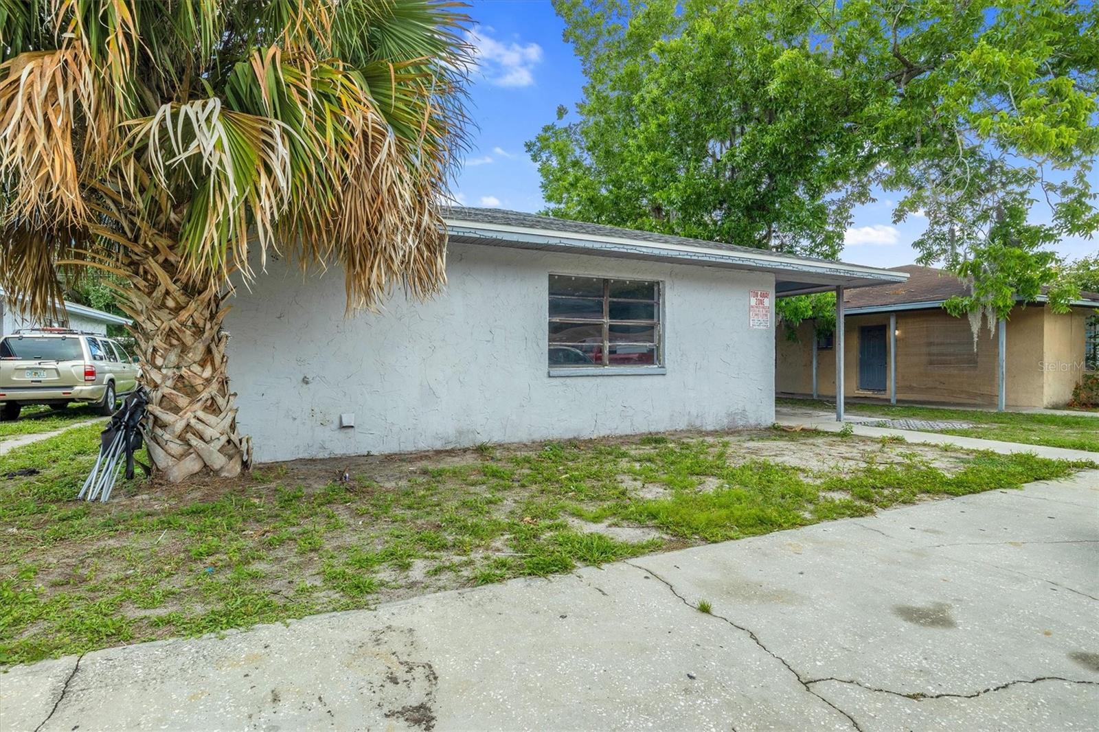 Great investment opportunity conveniently located in central Lakeland close to I-4. This 2 bedroom, 1 bath duplex features tile floor throughout both units, inside laundry hookup. Centrally located and currently fully occupied with amazing tenants at a competitive rental rate. Don't miss out on this opportunity!