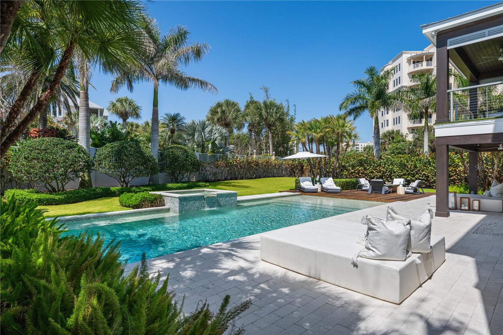 INLET VILLAS - Residential