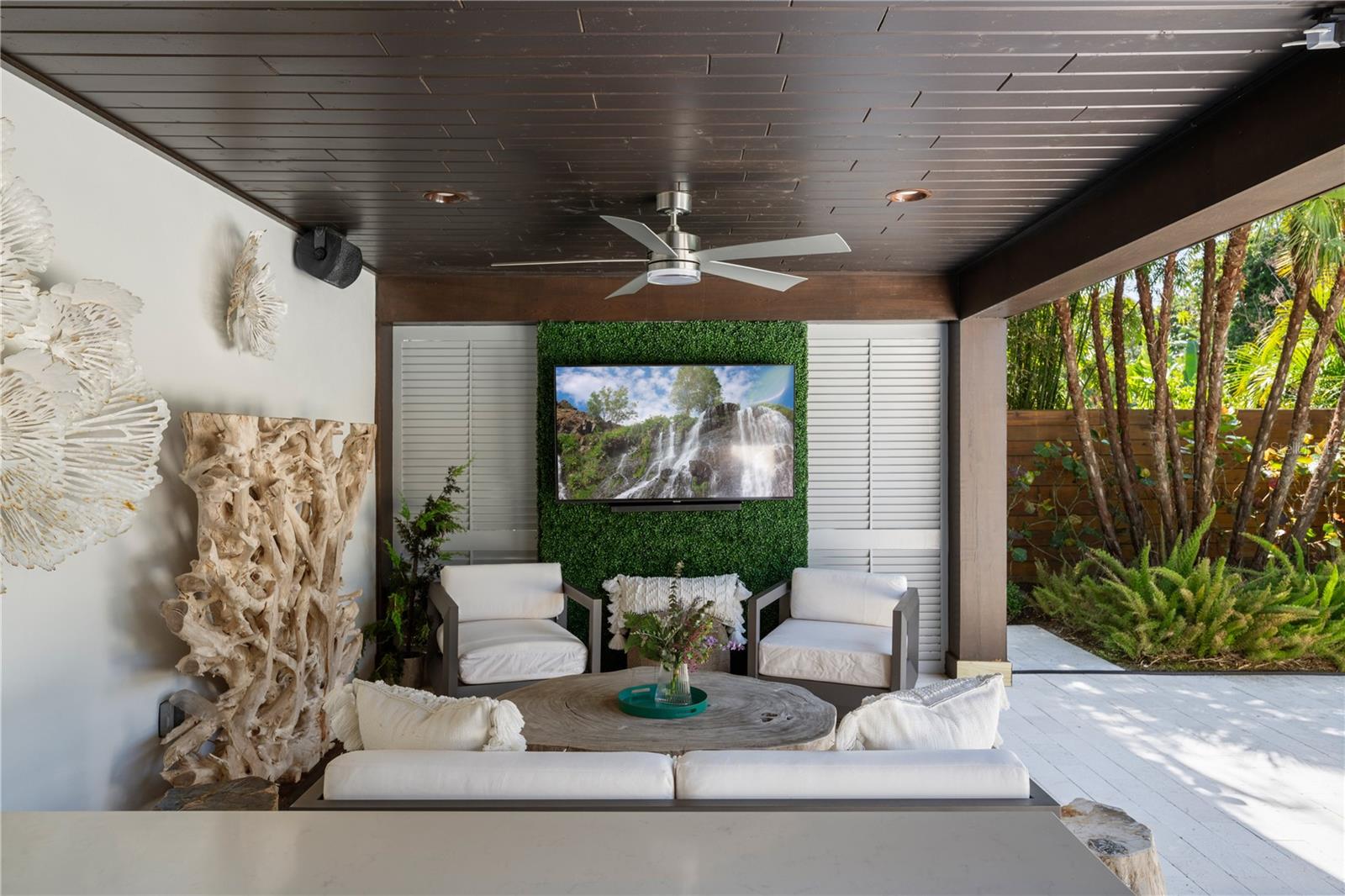 INLET VILLAS - Residential